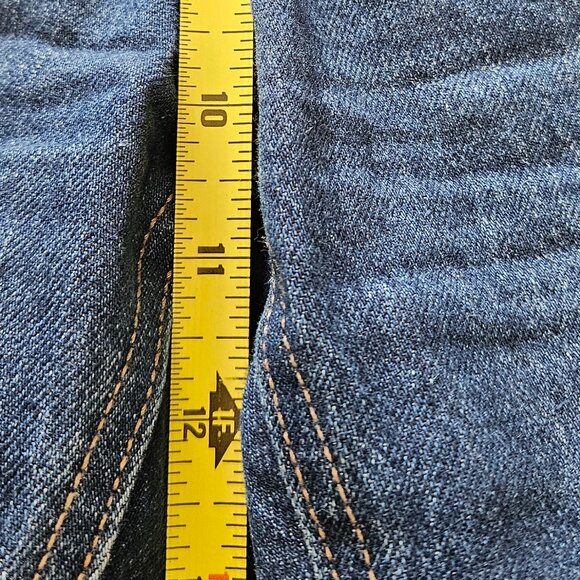 SOLD Old Navy Worn -In Look Petite Jeans - Picture 6 of 6